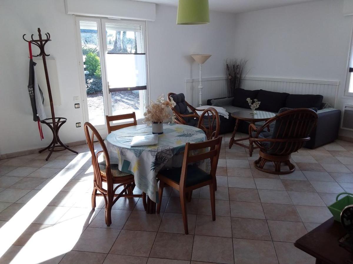 Le Gîte du Poiré Molere Extérieur photo